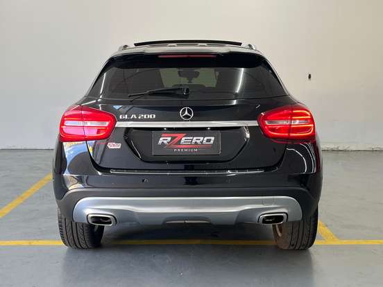 MERCEDES-BENZ-GLA 200-1.6 CGI VISION BLACK EDITION 16V TURBO GASOLINA 4P AUTOMÁTICO MERCEDES-BENZ-GLA 200-2015