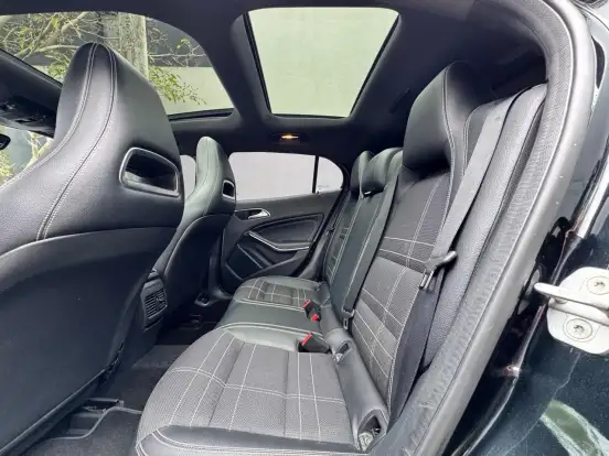 MERCEDES-BENZ-GLA 250-2014
