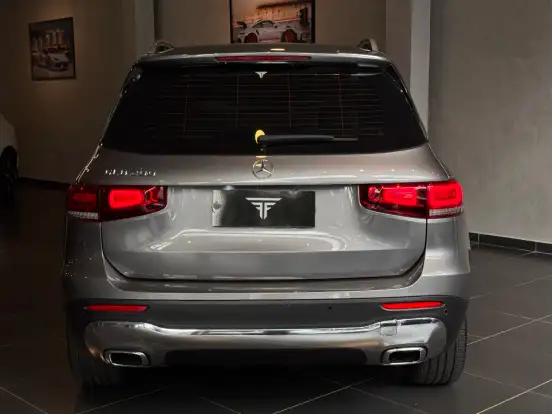 MERCEDES-BENZ-GLB 200-2021