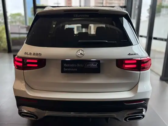 MERCEDES-BENZ-GLB 220-2.0 MHEV AMG LINE 4MATIC 8G-DCT MERCEDES-BENZ-GLB 220-2024