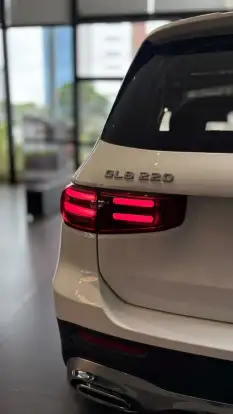 MERCEDES-BENZ-GLB 220-2024