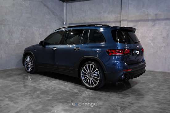 MERCEDES-BENZ-GLB 35 AMG-2022