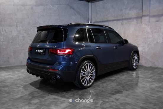MERCEDES-BENZ-GLB 35 AMG-2022