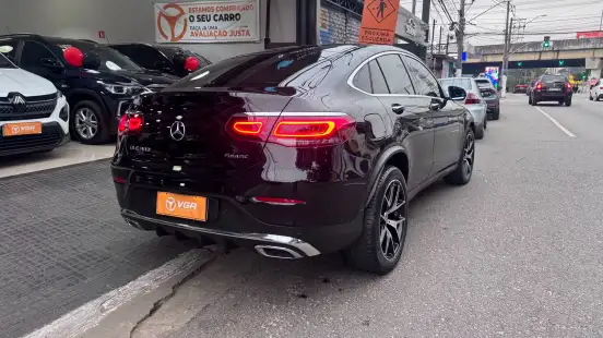 MERCEDES-BENZ-GLC 300-2022