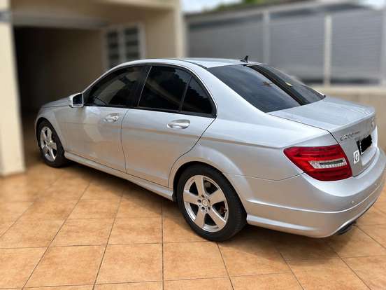 MERCEDES-BENZ-C 200-1.8 CGI TURBO SPORT 16V GASOLINA 4P AUTOMÁTICO MERCEDES-BENZ-C 200-2014