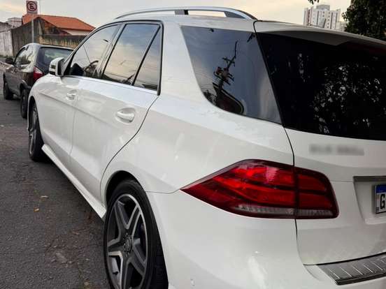 MERCEDES-BENZ-GLE 350-3.0 V6 BLUETEC DIESEL FAMILY 4MATIC 9G-TRONIC MERCEDES-BENZ-GLE 350-2015