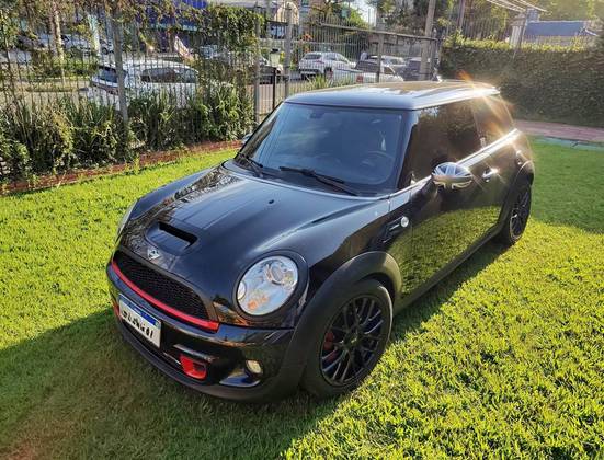 MINI COOPER 1.6 S JOHN COOPER WORKS 16V TURBO GASOLINA 2P MANUAL
