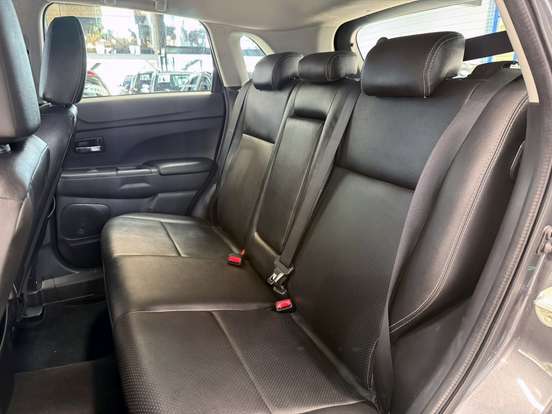 MITSUBISHI-ASX-2014