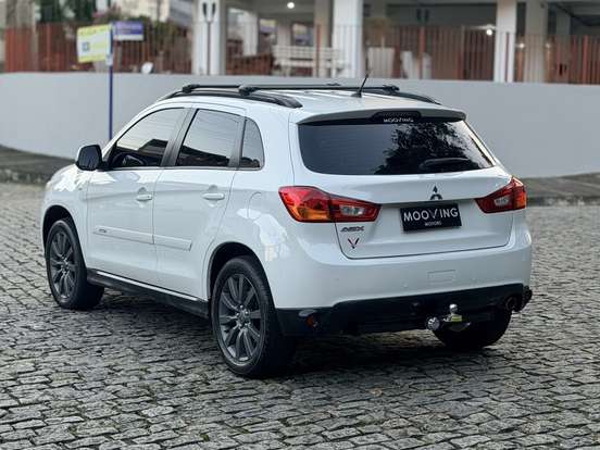 MITSUBISHI-ASX-2015