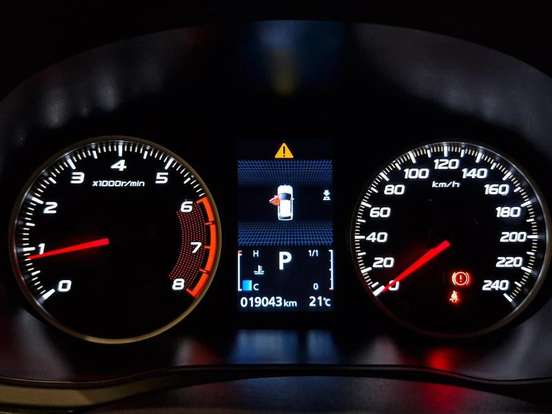 MITSUBISHI-ECLIPSE CROSS-2024