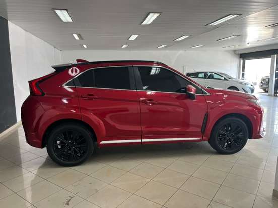 MITSUBISHI-ECLIPSE CROSS-1.5 MIVEC TURBO GASOLINA HPE-S SPORT CVT MITSUBISHI-ECLIPSE CROSS-2021