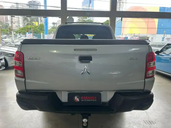 MITSUBISHI-L200 TRITON-2022