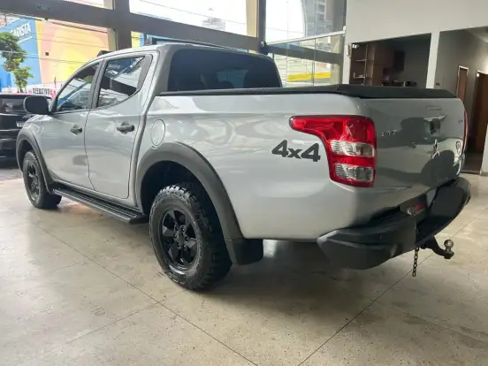 MITSUBISHI-L200 TRITON-2022
