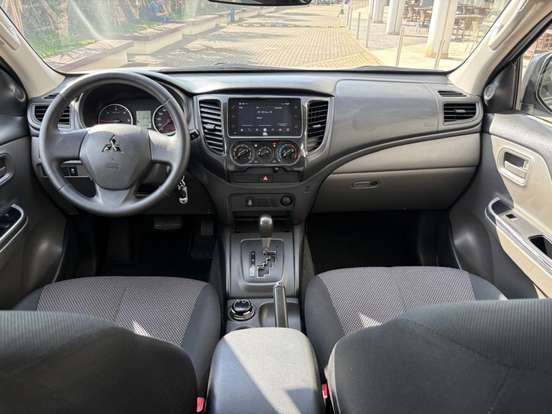 MITSUBISHI-L200 TRITON-2021