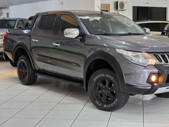 MITSUBISHI-L200 TRITON-2021