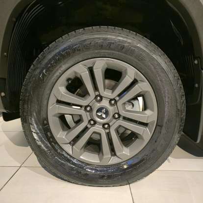 MITSUBISHI-L200 TRITON-2024