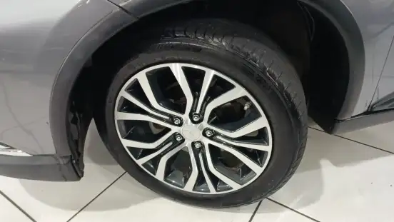 MITSUBISHI-OUTLANDER-2016