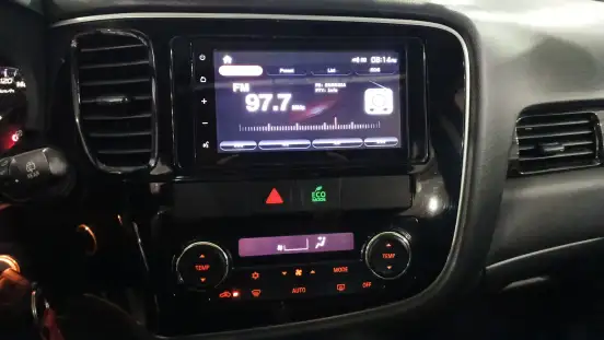 MITSUBISHI-OUTLANDER-2016