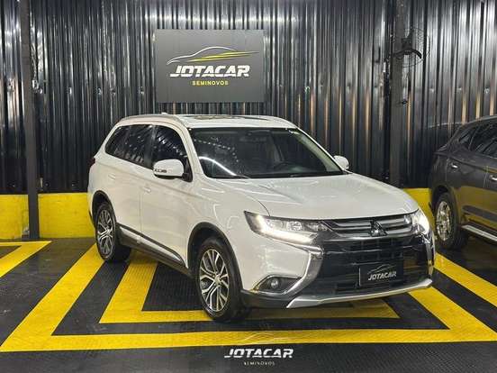 MITSUBISHI-OUTLANDER-2.0 COMFORT 16V GASOLINA 4P AUTOMÁTICO MITSUBISHI-OUTLANDER-2017