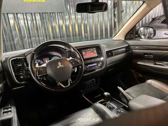 MITSUBISHI-OUTLANDER-2.0 COMFORT 16V GASOLINA 4P AUTOMÁTICO MITSUBISHI-OUTLANDER-2017