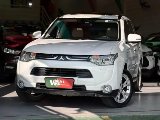 MITSUBISHI-OUTLANDER-2014
