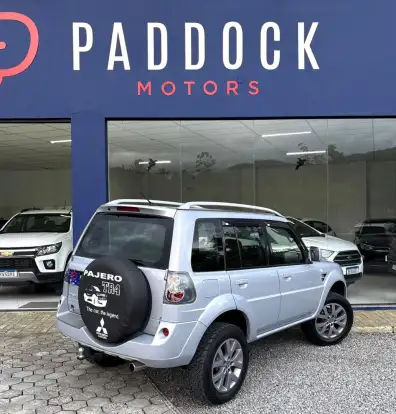 MITSUBISHI-PAJERO TR4-2.0 GLS 4X4 16V FLEX 4P MANUAL MITSUBISHI-PAJERO TR4-2011