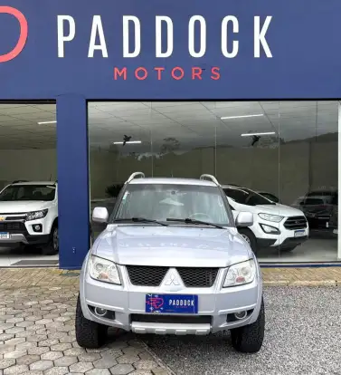 MITSUBISHI-PAJERO TR4-2.0 GLS 4X4 16V FLEX 4P MANUAL MITSUBISHI-PAJERO TR4-2011