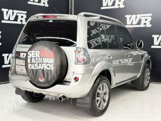 MITSUBISHI-PAJERO TR4-2015