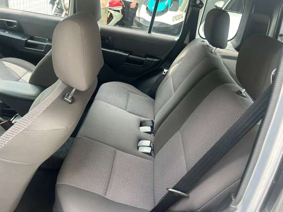 MITSUBISHI-PAJERO TR4-2009