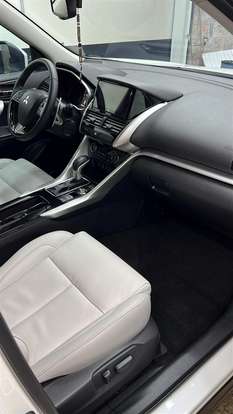 MITSUBISHI-ECLIPSE CROSS-2024