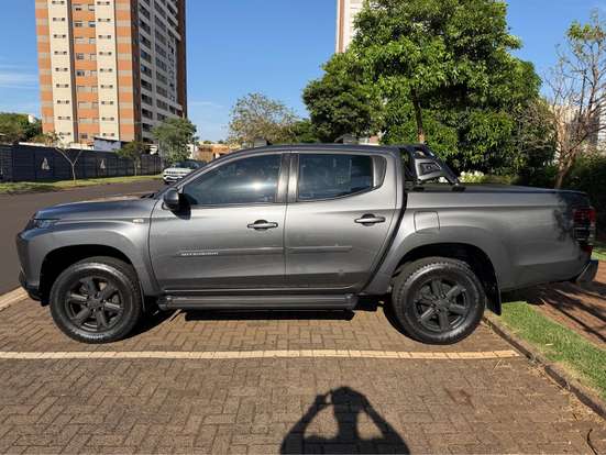 MITSUBISHI-L200 TRITON-2021