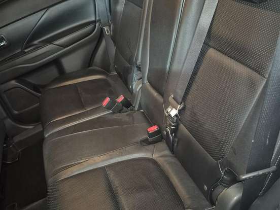 MITSUBISHI-OUTLANDER-2.0 16V GASOLINA 4P AUTOMÁTICO MITSUBISHI-OUTLANDER-2014