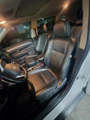 MITSUBISHI-OUTLANDER-2014