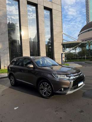 MITSUBISHI-OUTLANDER-2017