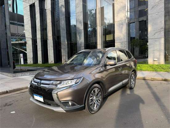 MITSUBISHI-OUTLANDER-2.0 COMFORT 16V GASOLINA 4P AUTOMÁTICO MITSUBISHI-OUTLANDER-2017