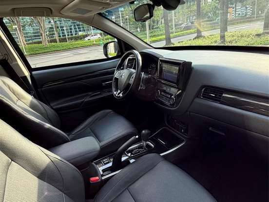 MITSUBISHI-OUTLANDER-2.0 COMFORT 16V GASOLINA 4P AUTOMÁTICO MITSUBISHI-OUTLANDER-2017