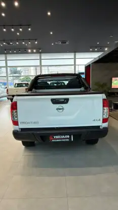 NISSAN-FRONTIER-2020