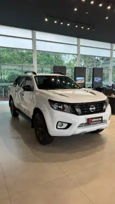 NISSAN-FRONTIER-2020