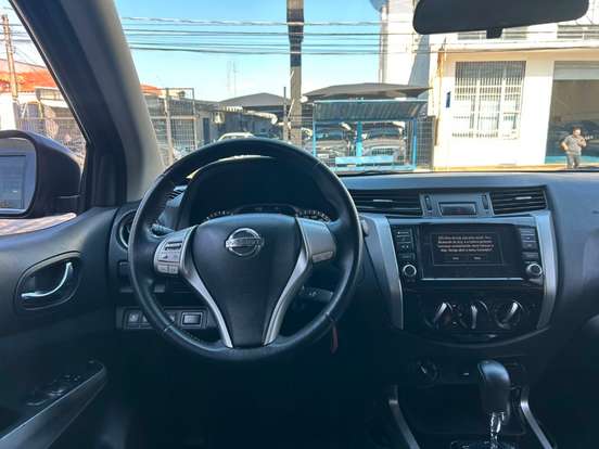 NISSAN-FRONTIER-2020