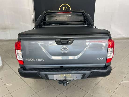 NISSAN-FRONTIER-2021