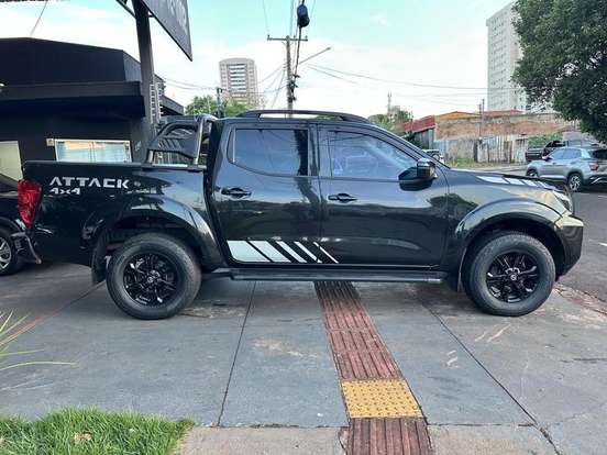 NISSAN-FRONTIER-2022