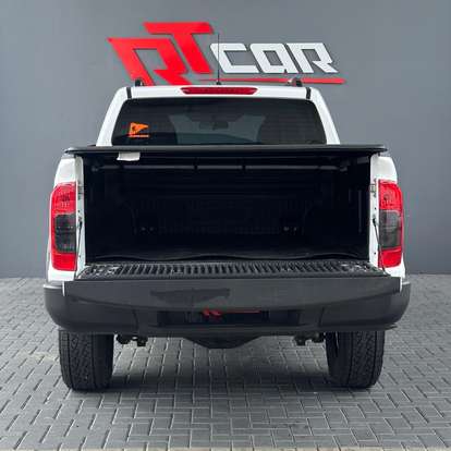NISSAN-FRONTIER-2024
