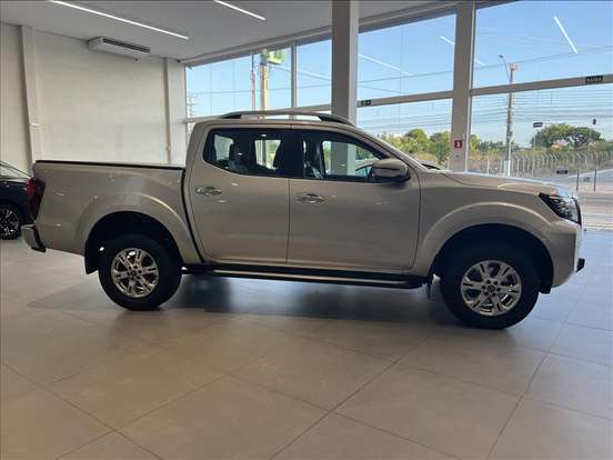 NISSAN-FRONTIER-2.3 16V TURBO DIESEL XE CD 4X4 AUTOMÁTICO NISSAN-FRONTIER-2024