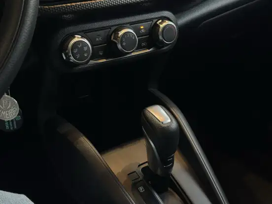 NISSAN-KICKS-2024