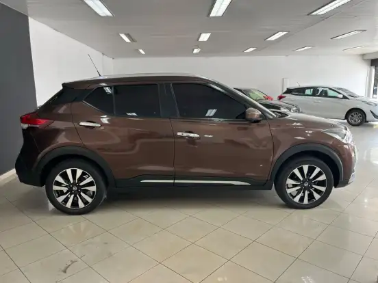 NISSAN-KICKS-2018