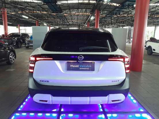 NISSAN-KICKS-2025
