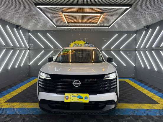 NISSAN-KICKS-2025