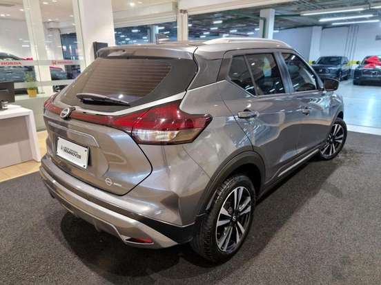 NISSAN-KICKS-2023