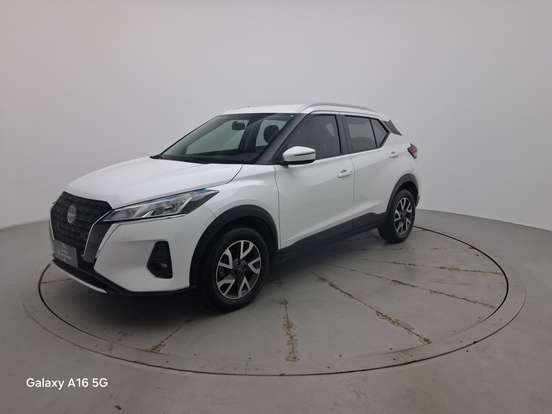 NISSAN-KICKS-2023