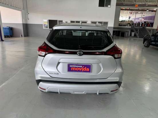 NISSAN-KICKS-2023